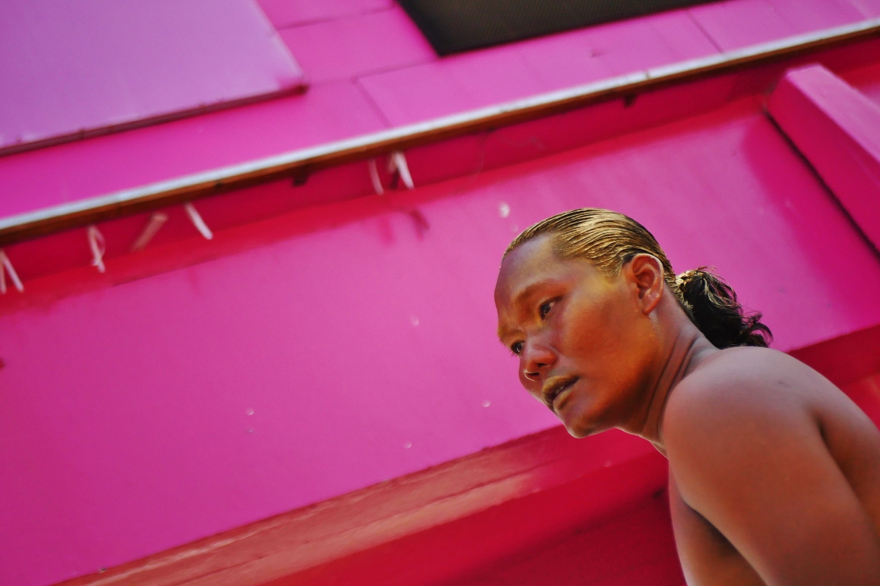 Actor cambojano no set de um filme de ficção científica (1280x853)