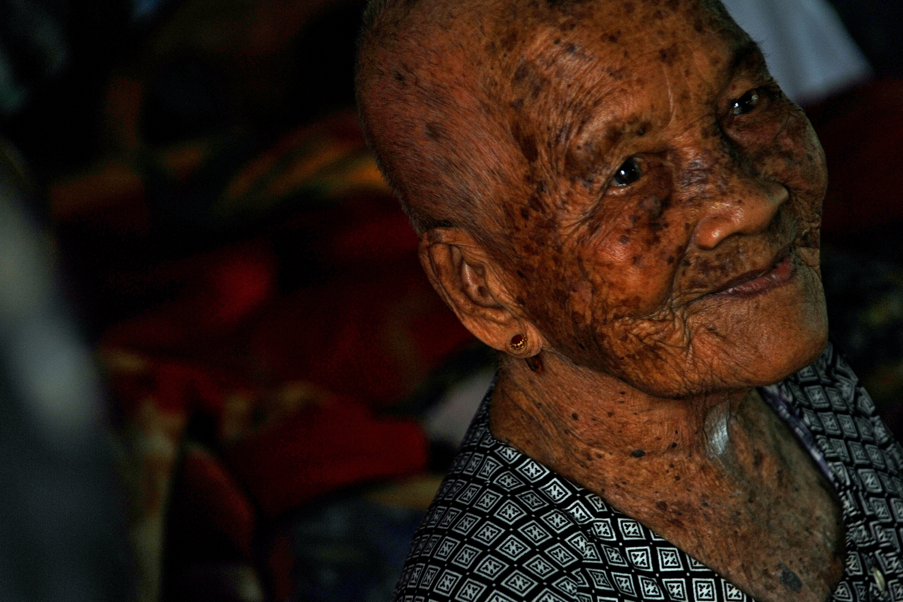 old-style-jewelry-1800x1201-1