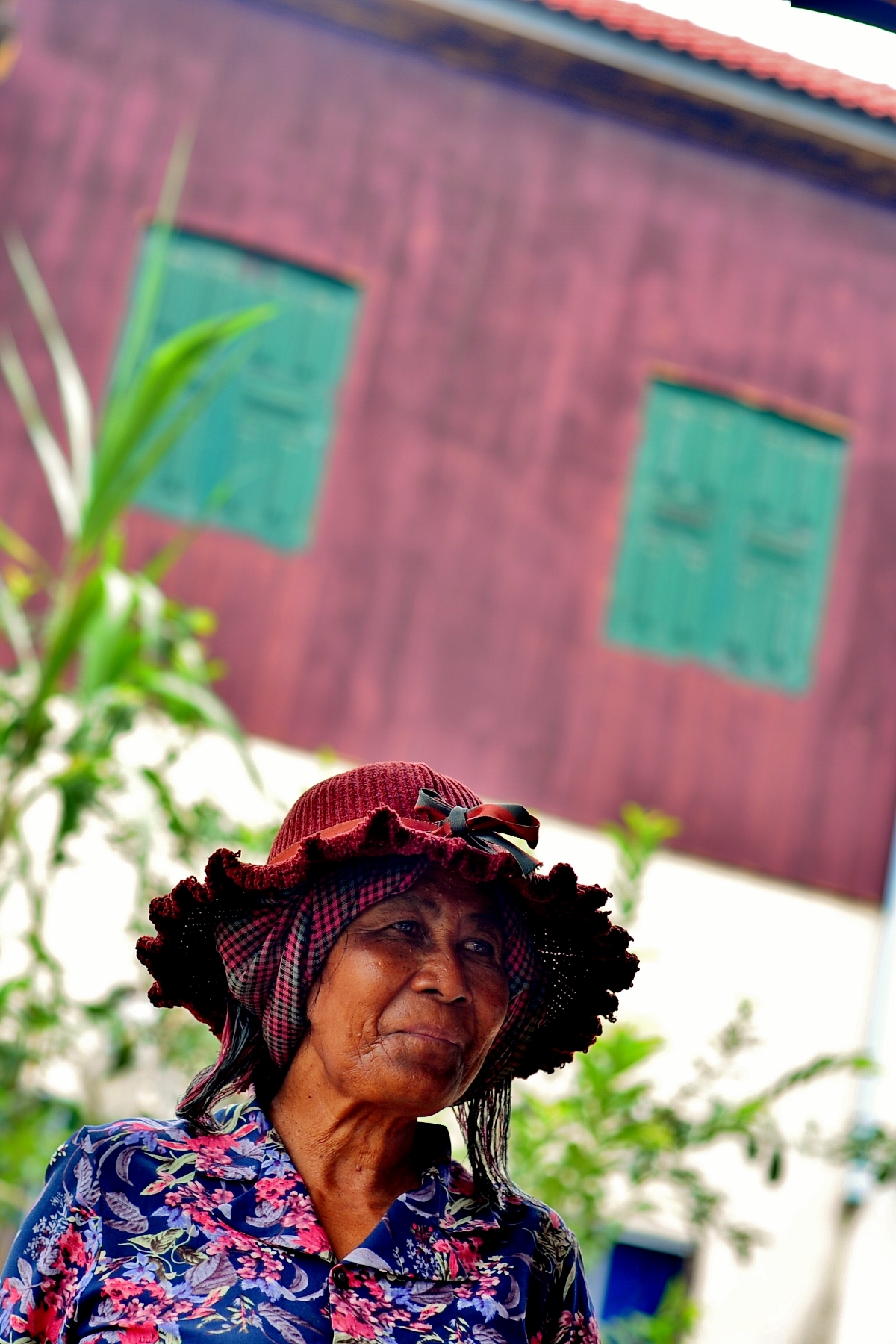 om-ram-nom-nil-maker-6-1200x1800-1